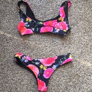 Floral cheeky bikini.